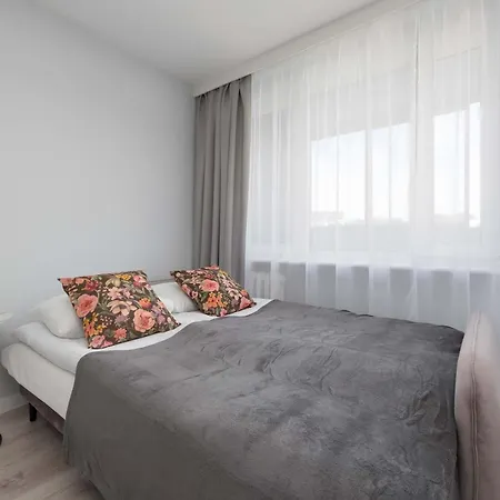Appartement Cosy With A Balcony Close To The Park By Renters