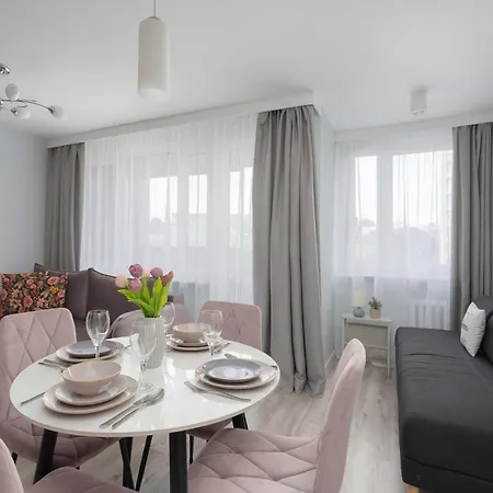 Cosy With A Balcony Close To The Park By Renters Appartement *