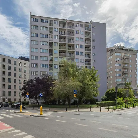Cosy With A Balcony Close To The Park By Renters Appartement *