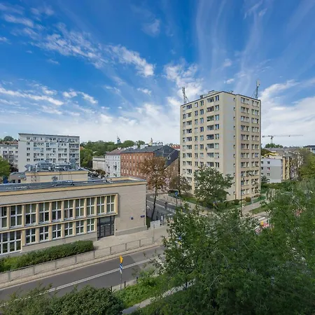 Cosy With A Balcony Close To The Park By Renters Appartement
